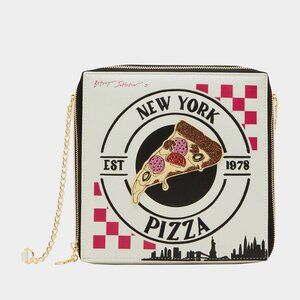 Betsey Johnson Kitsch A Matter Of Crust Crossbody Bag Pizza Box BJ36170M NWT